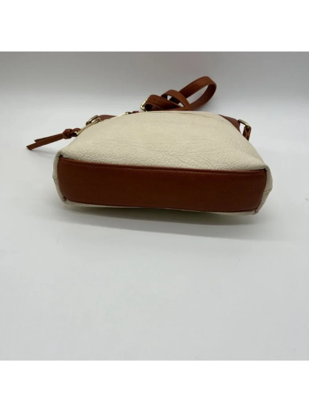 Cluci Cream And Brown Pebbled Faux Leather Crossbody Bag_5